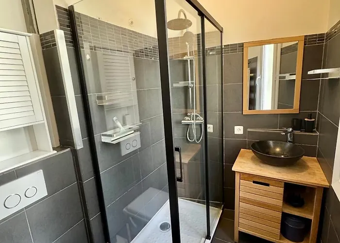 Apartment Dans Nicoise