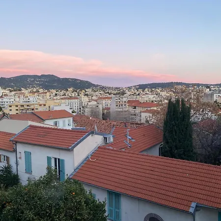 Dans Nicoise Apartment